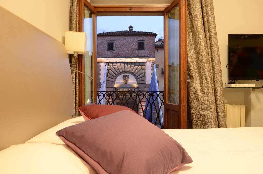 Sangallo Hotel Монте Сан Савино Екстериор снимка