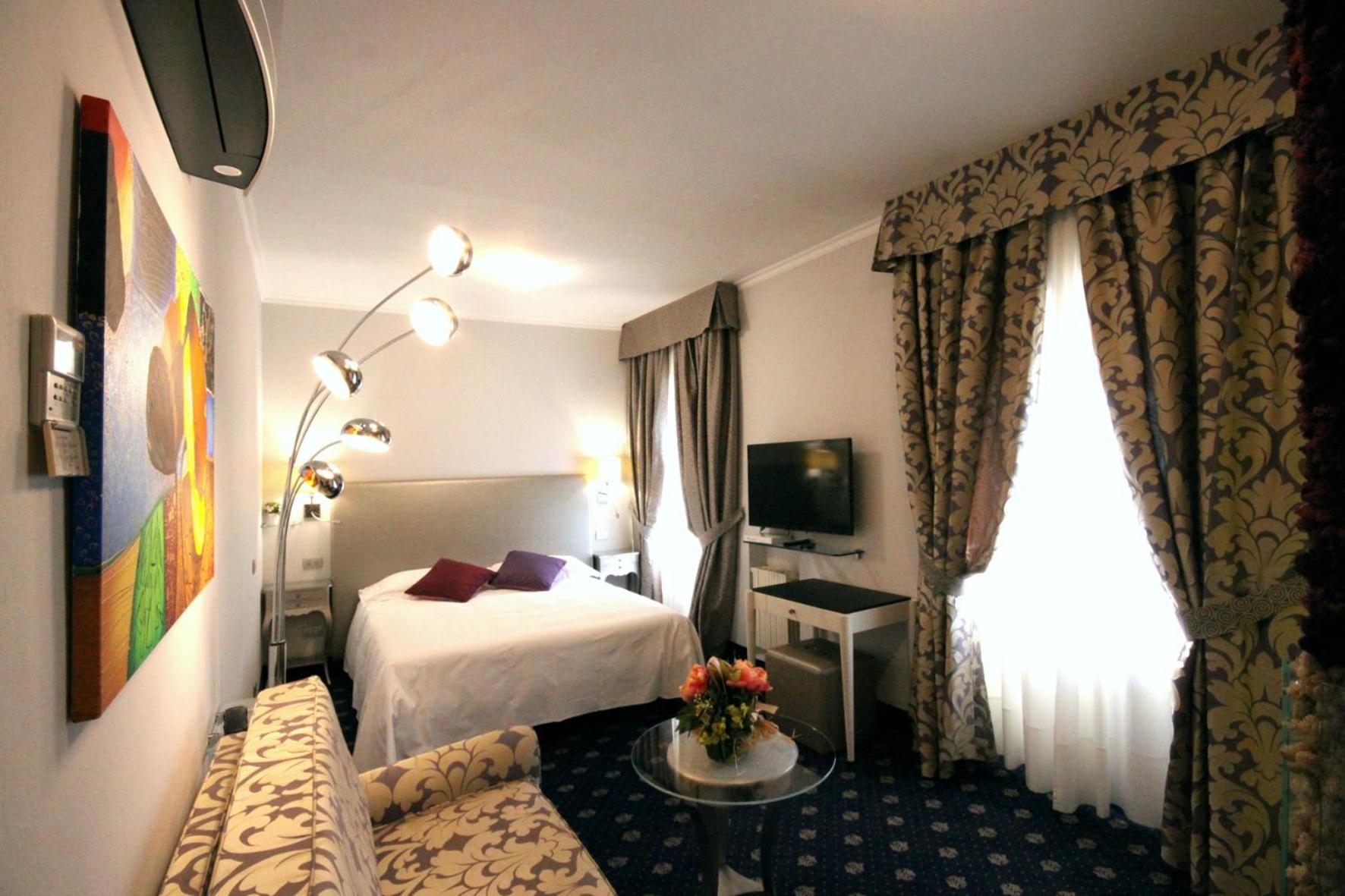 Sangallo Hotel Монте Сан Савино Стая снимка