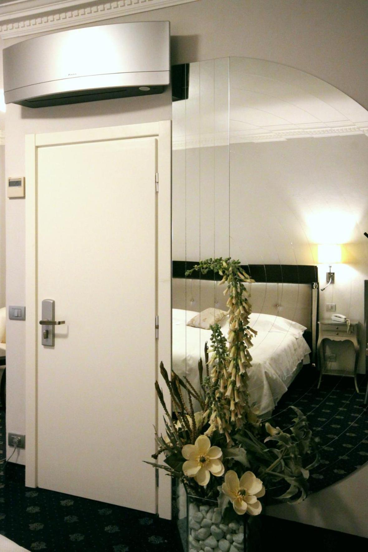 Sangallo Hotel Монте Сан Савино Екстериор снимка