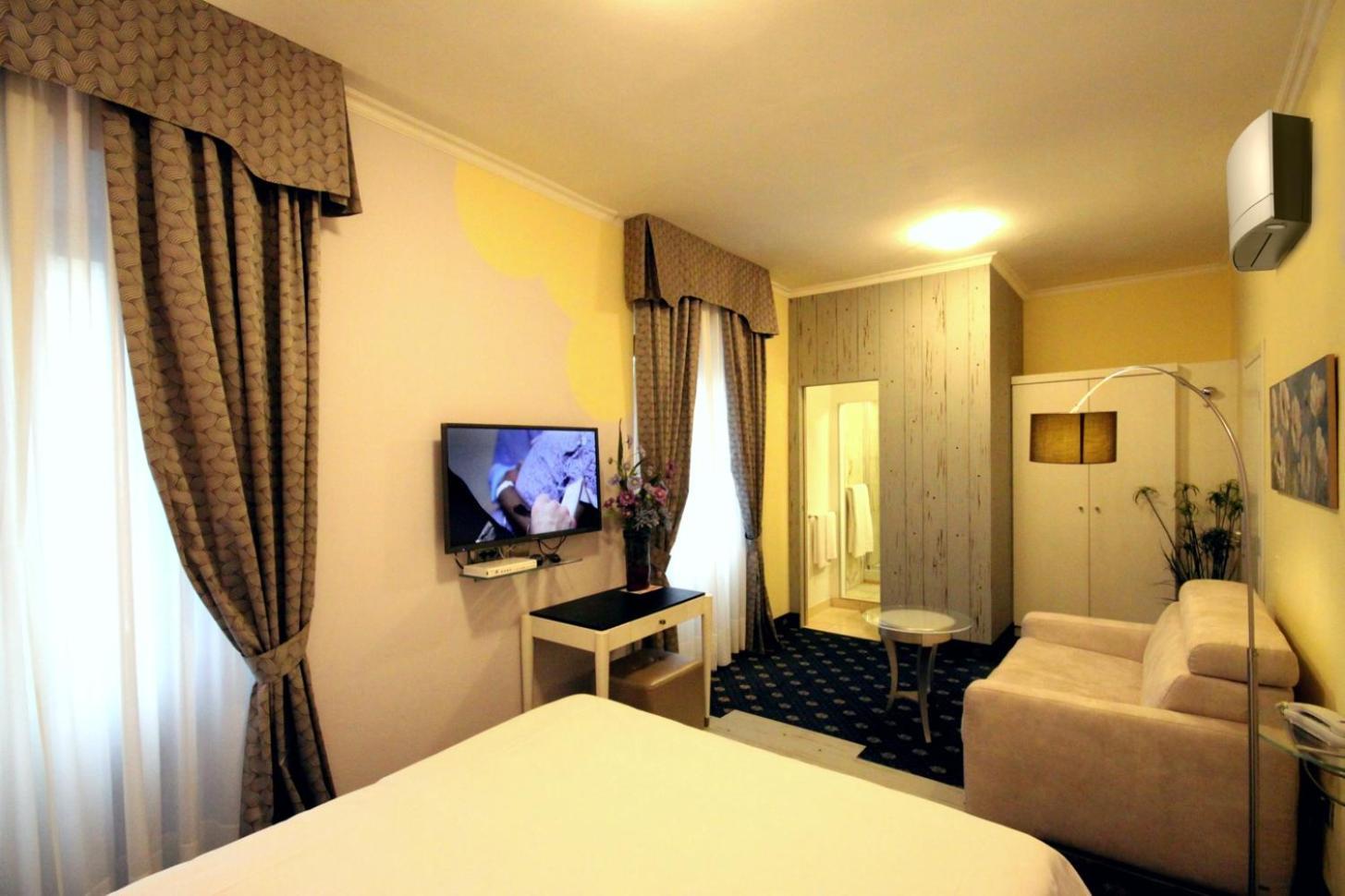 Sangallo Hotel Монте Сан Савино Стая снимка