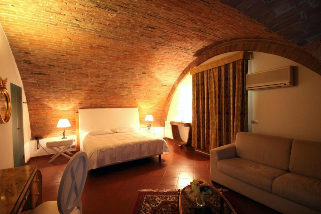 Sangallo Hotel Монте Сан Савино Стая снимка